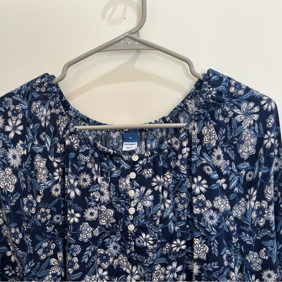 Old Navy blue and white floral long sleeve peasant top XL - Picture 2 of 4